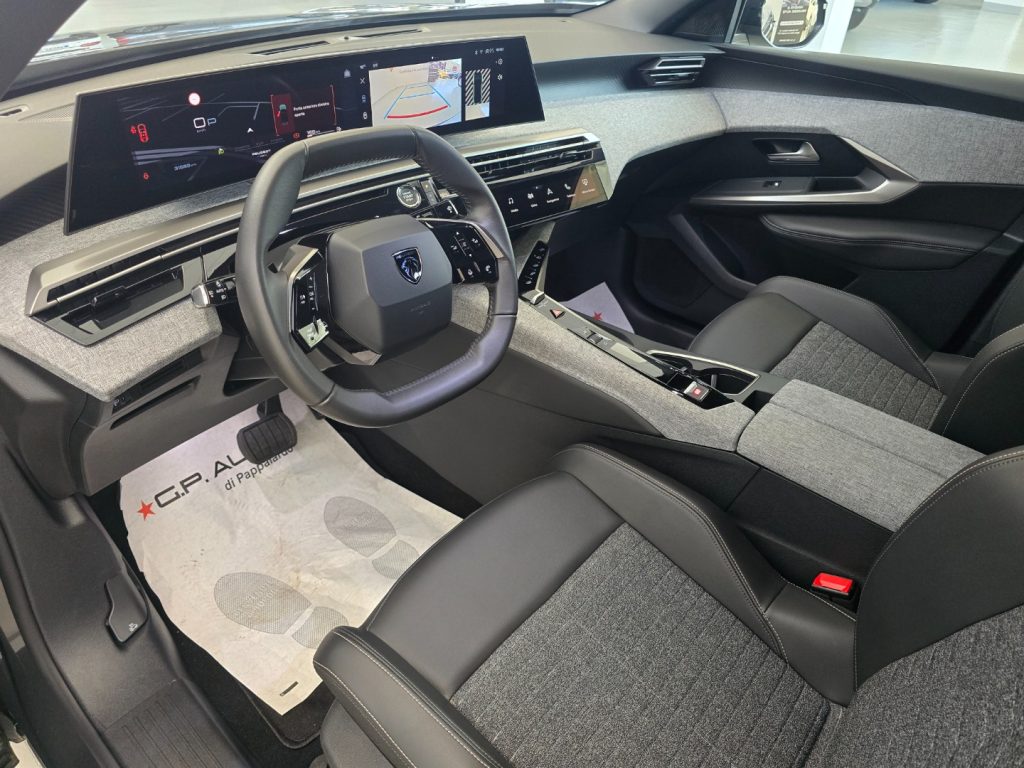 PEUGEOT 3008 Hybrid 145CV e-DCS6 Allure - 21