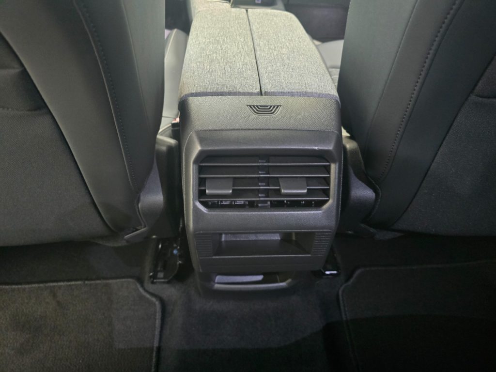 PEUGEOT 3008 Hybrid 145CV e-DCS6 Allure - 23