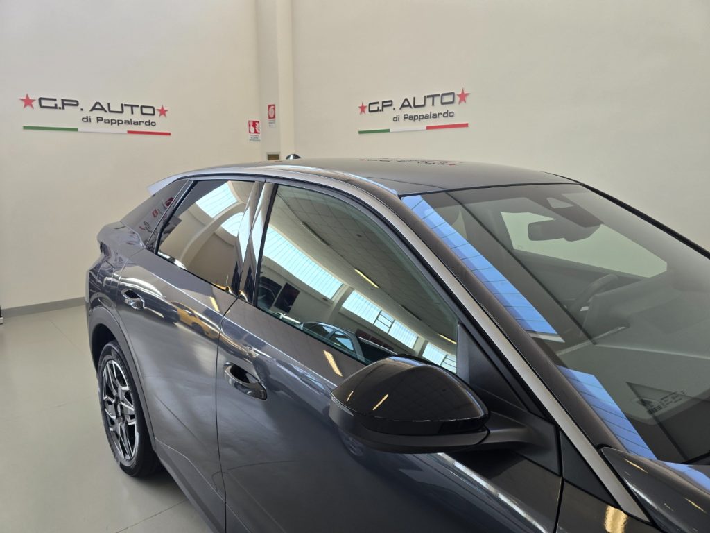 PEUGEOT 3008 Hybrid 145CV e-DCS6 Allure - 27