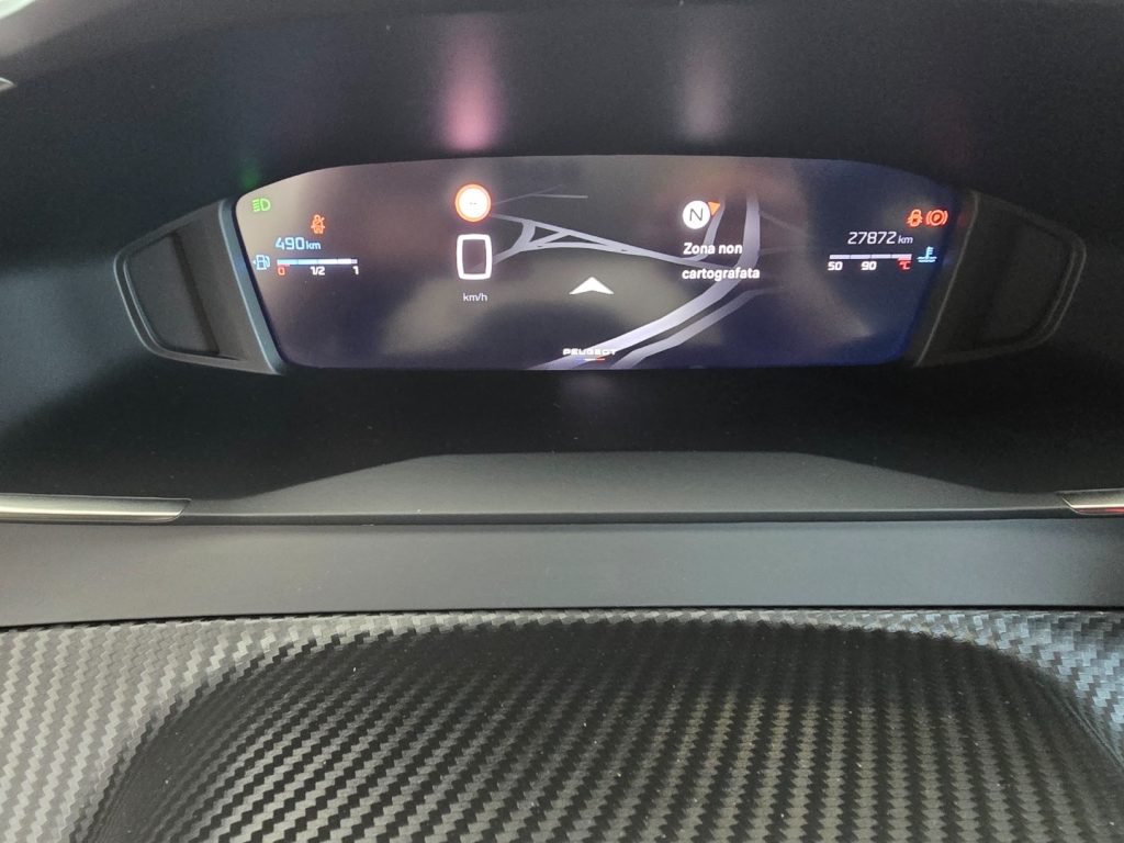 PEUGEOT 2008 PureTech 100 S&S Allure - 11