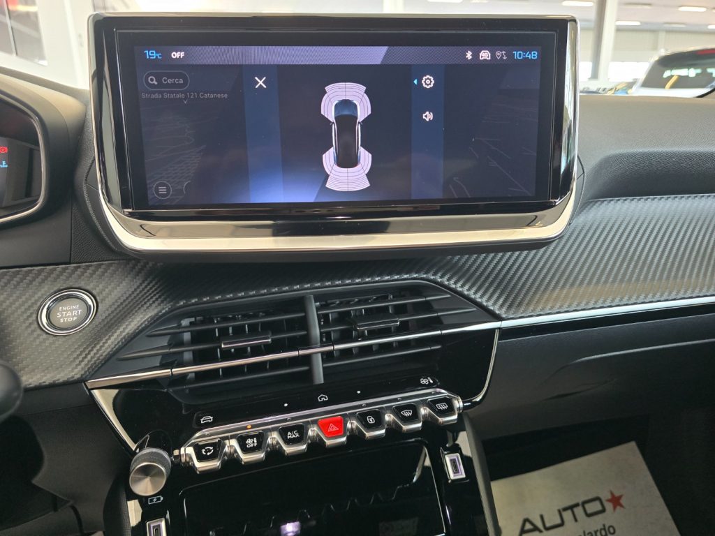 PEUGEOT 2008 PureTech 100 S&S Allure - 16