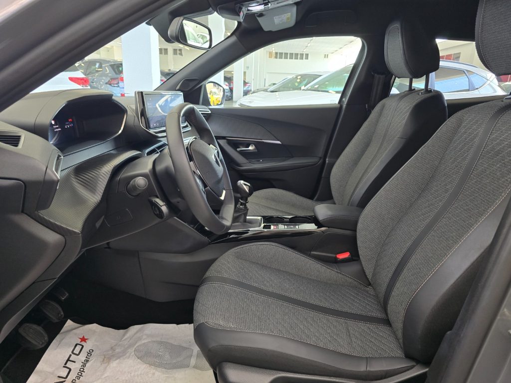 PEUGEOT 2008 PureTech 100 S&S Allure - 20