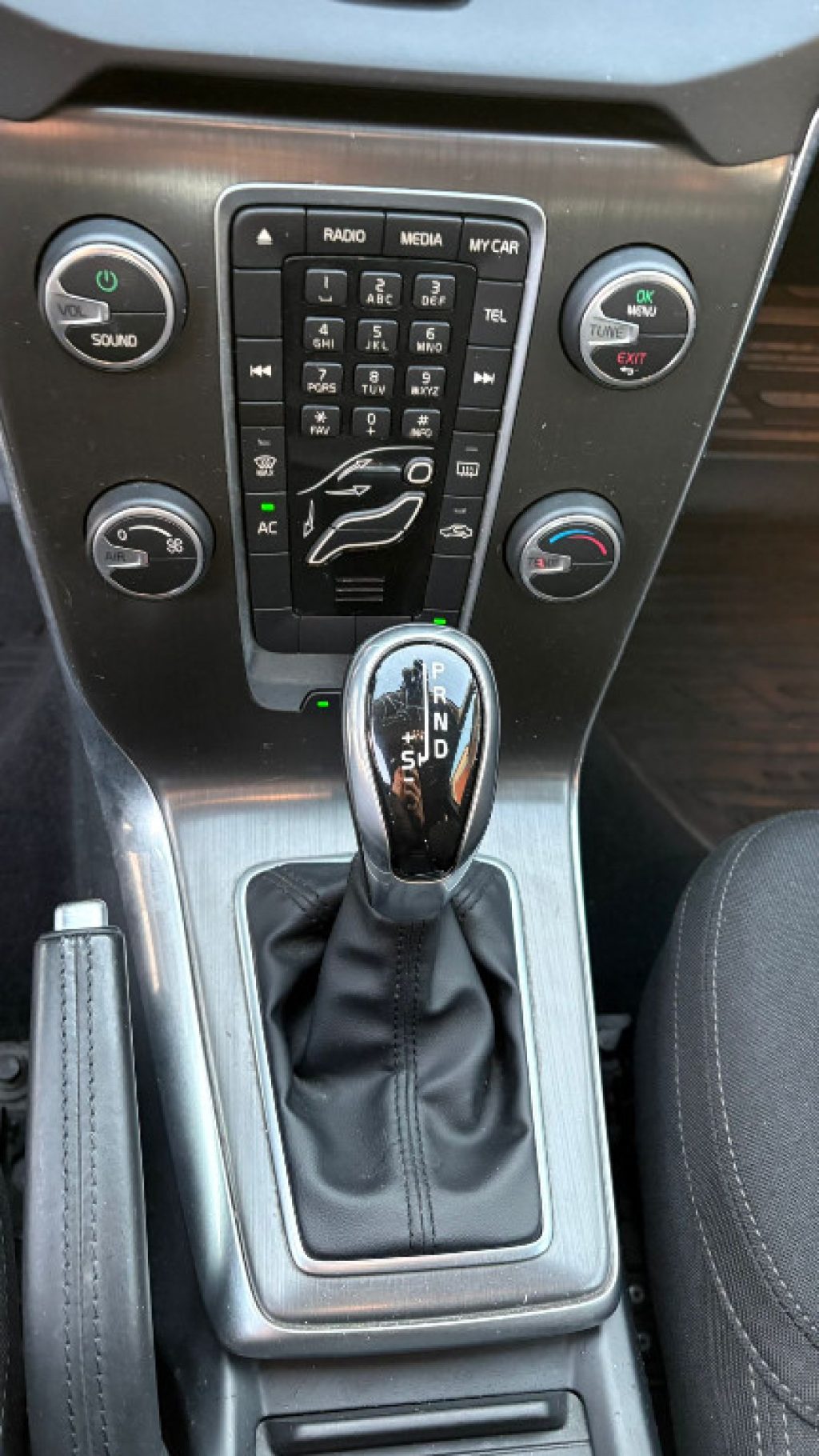 VOLVO V40 Cross Country D2 1.6 Powershift Business - 11