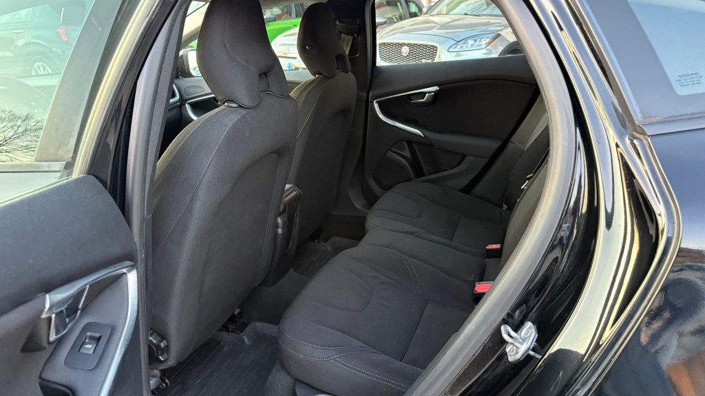 VOLVO V40 Cross Country D2 1.6 Powershift Business - 12