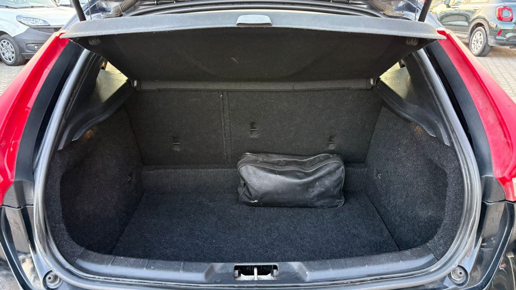 VOLVO V40 Cross Country D2 1.6 Powershift Business - 13