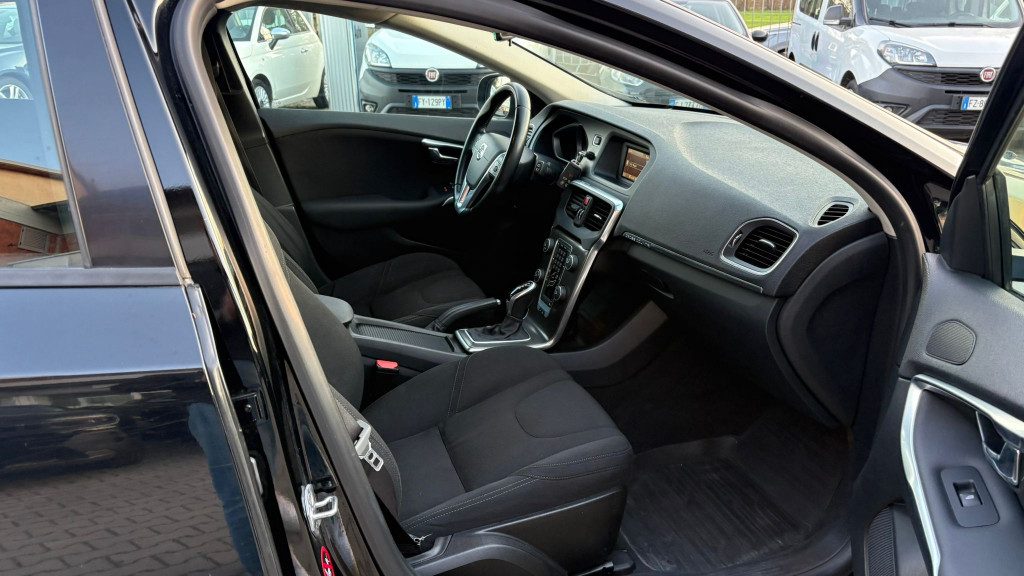 VOLVO V40 Cross Country D2 1.6 Powershift Business - 15