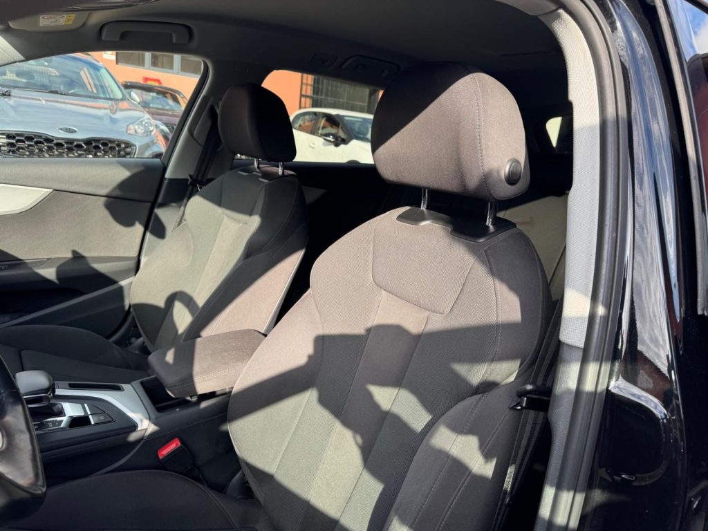 AUDI A4 Avant 40 TFSI S tronic S-line Edition - 21