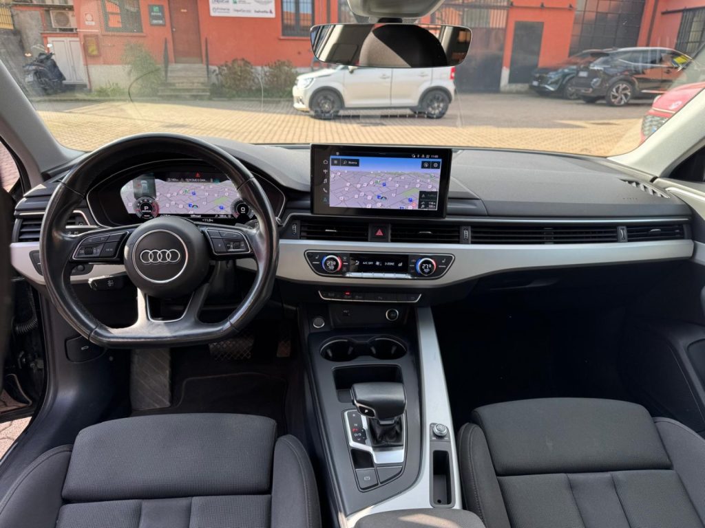 AUDI A4 Avant 40 TFSI S tronic S-line Edition - 8