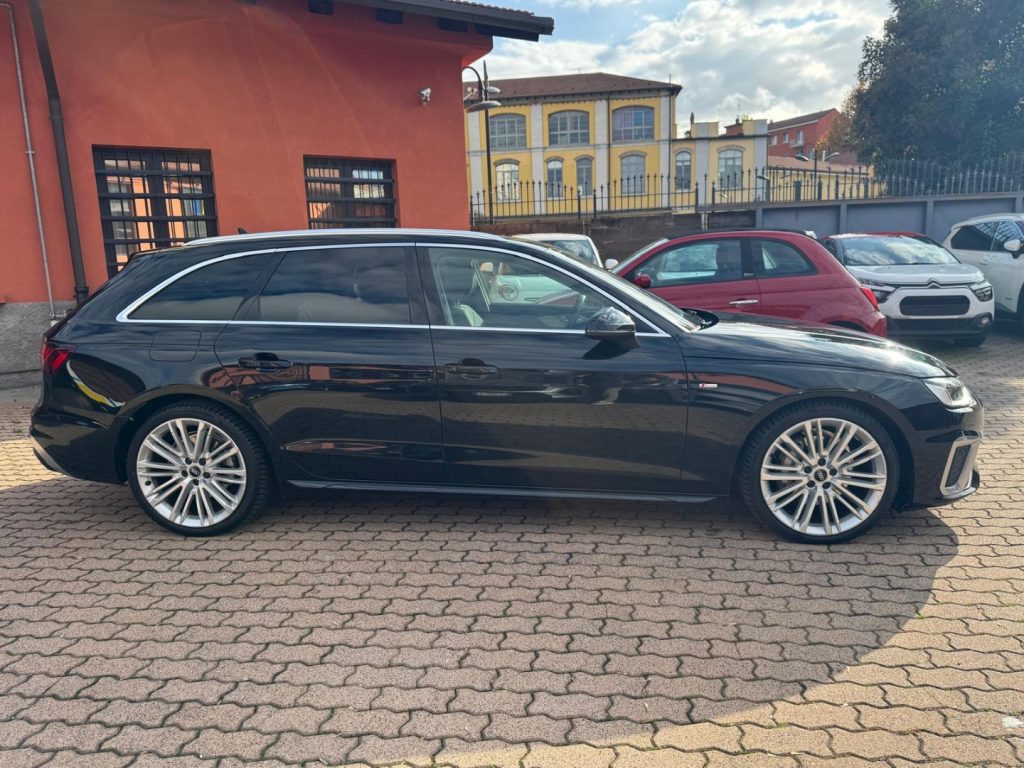 AUDI A4 Avant 40 TFSI S tronic S-line Edition - 5