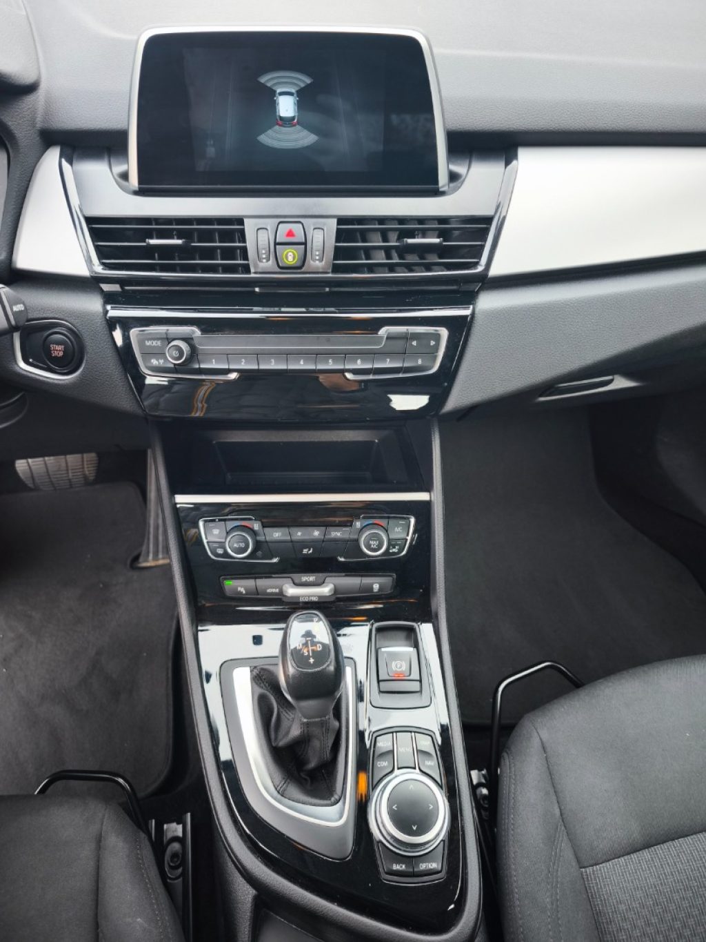 BMW 225 xe Plug-In Active Tourer iPerform. Automatic - 11