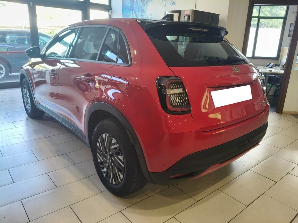 FIAT 600 Hybrid 136 CV Cambio Aut. DCT MHEV Aziendale - 4