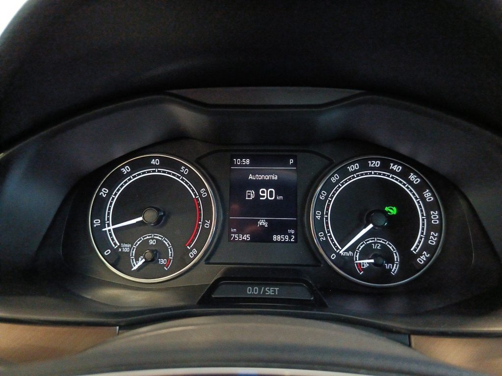 SKODA Kamiq Kamiq 1.5 tsi Black Dots 150cv dsg - 12