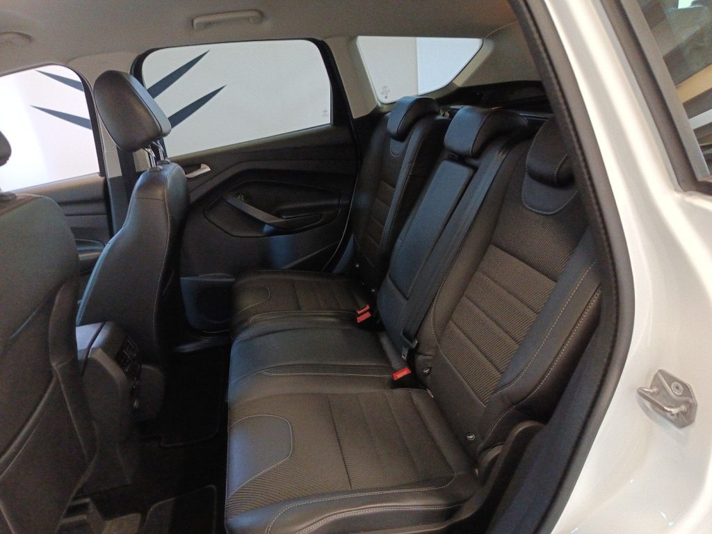 FORD Kuga Kuga 2.0 tdci Titanium 4wd s&s 150cv powershift E6 - 9