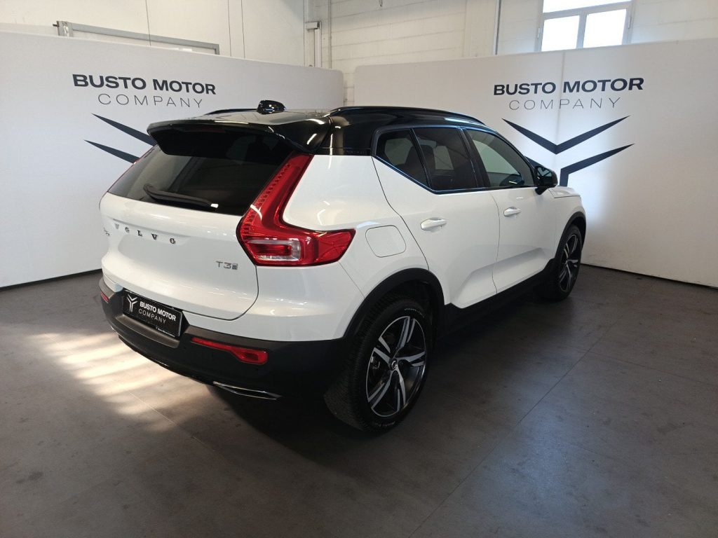 VOLVO XC40 XC40 1.5 t3 R-design 156cv - 6