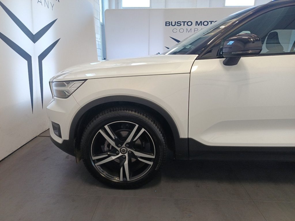 VOLVO XC40 XC40 1.5 t3 R-design 156cv - 7