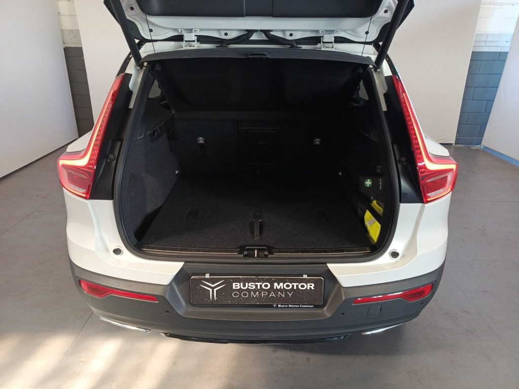 VOLVO XC40 XC40 1.5 t3 R-design 156cv - 10