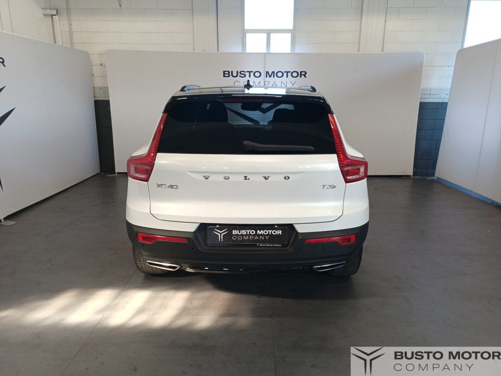 VOLVO XC40 XC40 1.5 t3 R-design 156cv - 5