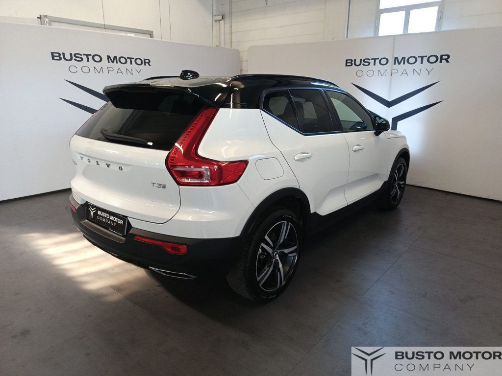 VOLVO XC40 XC40 1.5 t3 R-design 156cv - 6