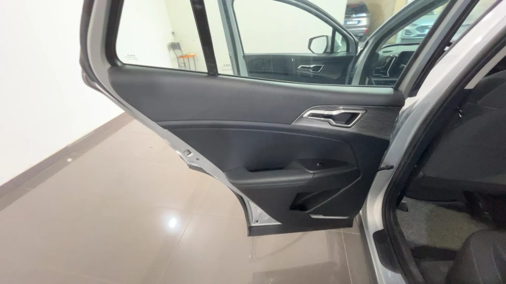 KIA Sportage 1.6 GDI MHEV LX FRESH Clima Navigatore Aziendale - 8