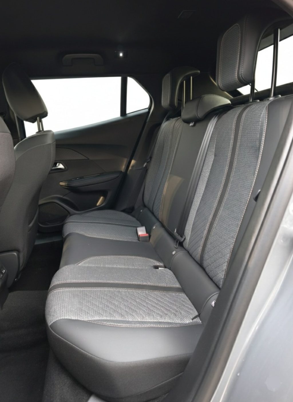 PEUGEOT 2008 PureTech 100 S&S Allure Aziendale - 12