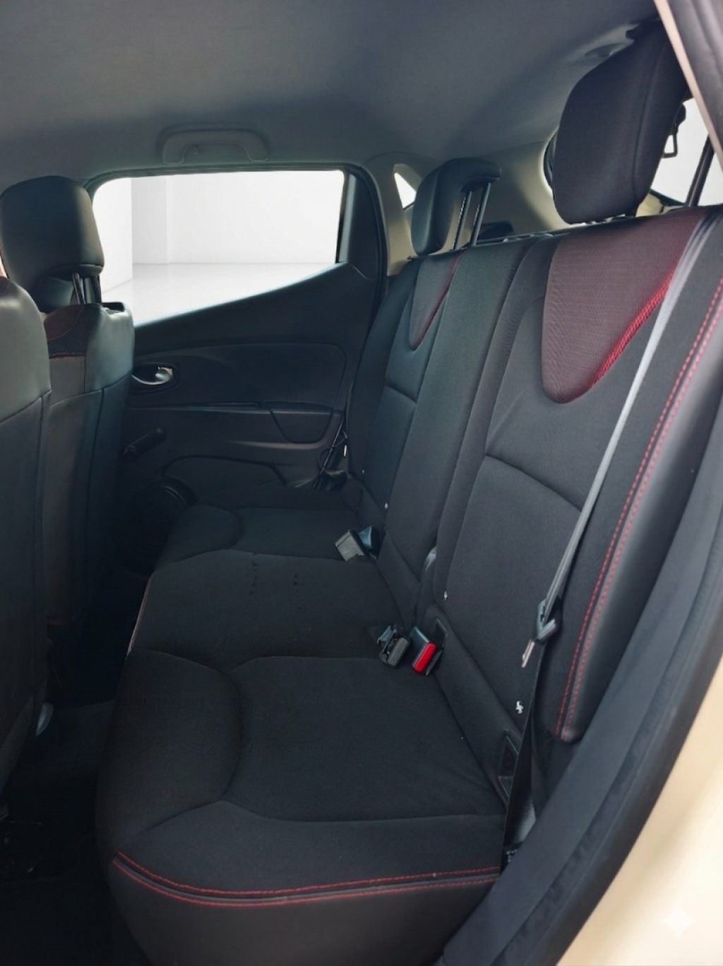 RENAULT Clio TCe 12V 75 CV 5 p. Neopatentati - 9