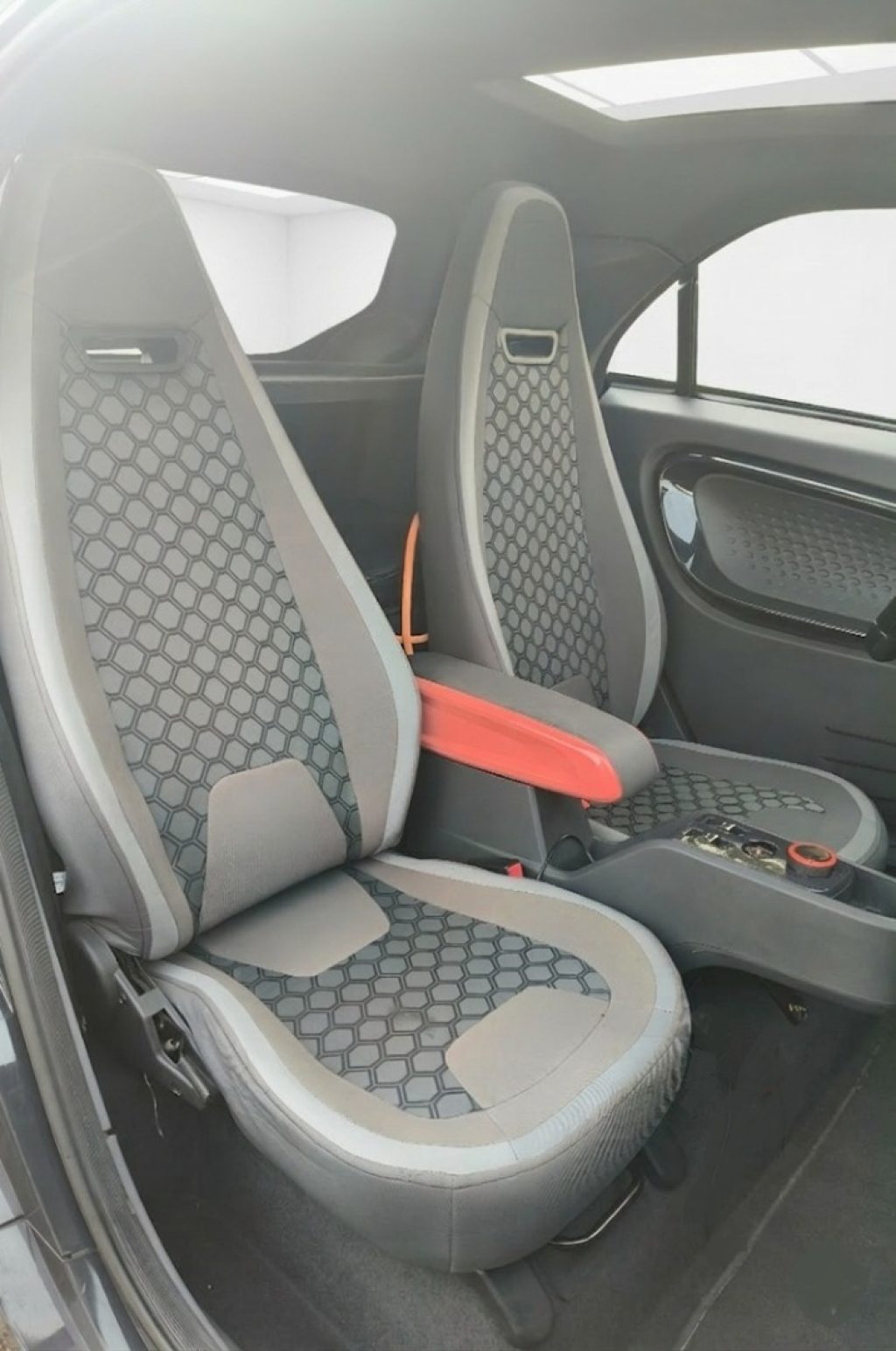 XEV YOYO Elettrica Clima Bluethoot Unico Proprietario - 12