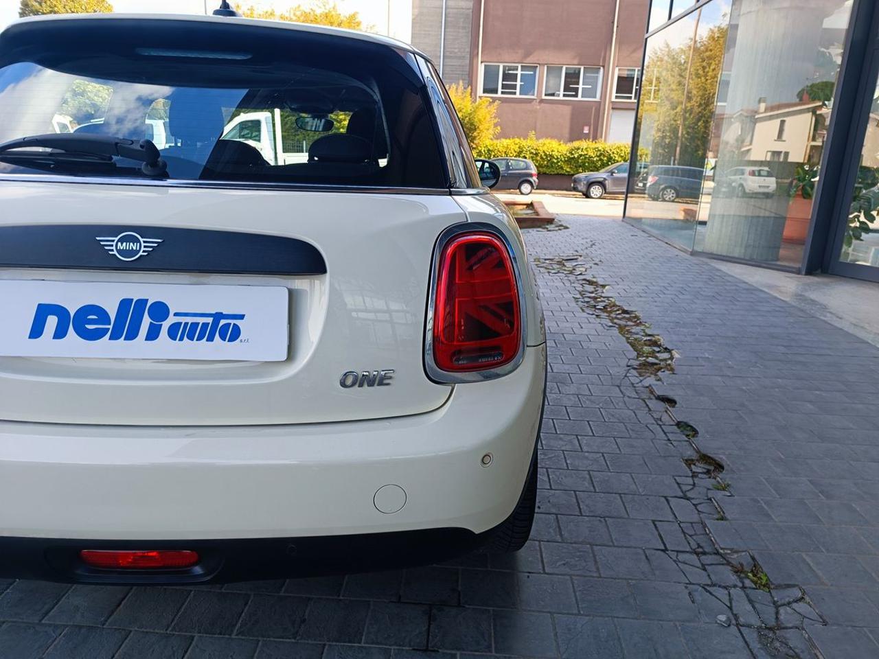 MINI One 1.5 One 75 CV 5 porte - 23