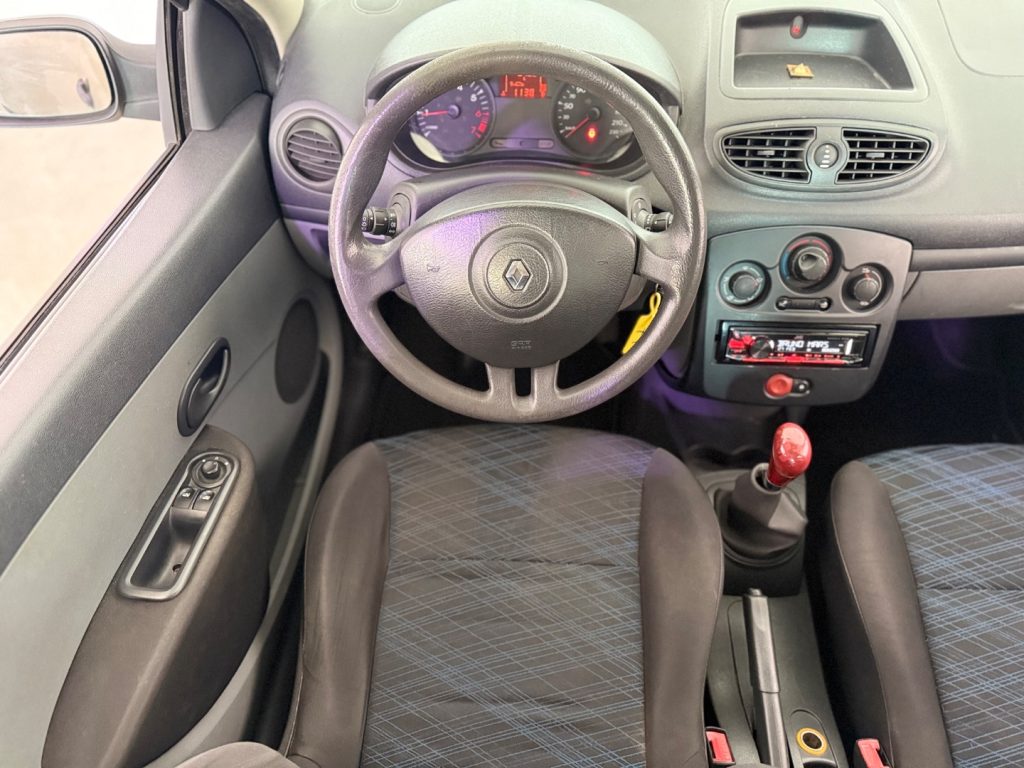 RENAULT Clio 1.2 16V 5 porte Luxe - 6