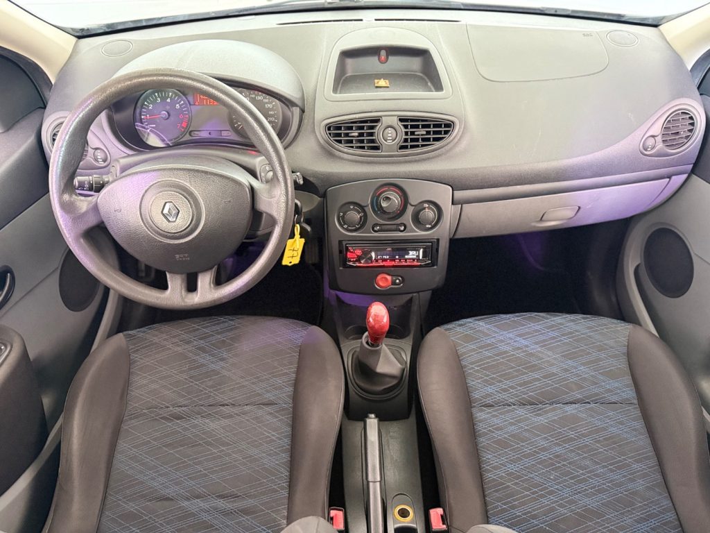 RENAULT Clio 1.2 16V 5 porte Luxe - 7