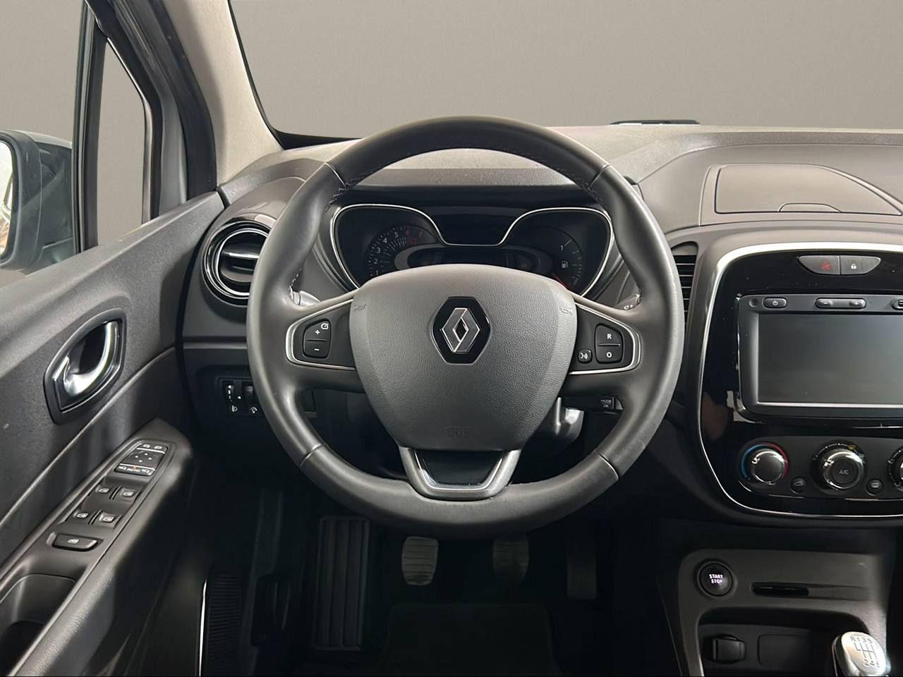 RENAULT Captur TCe 130 CV FAP Sport Edition - 14