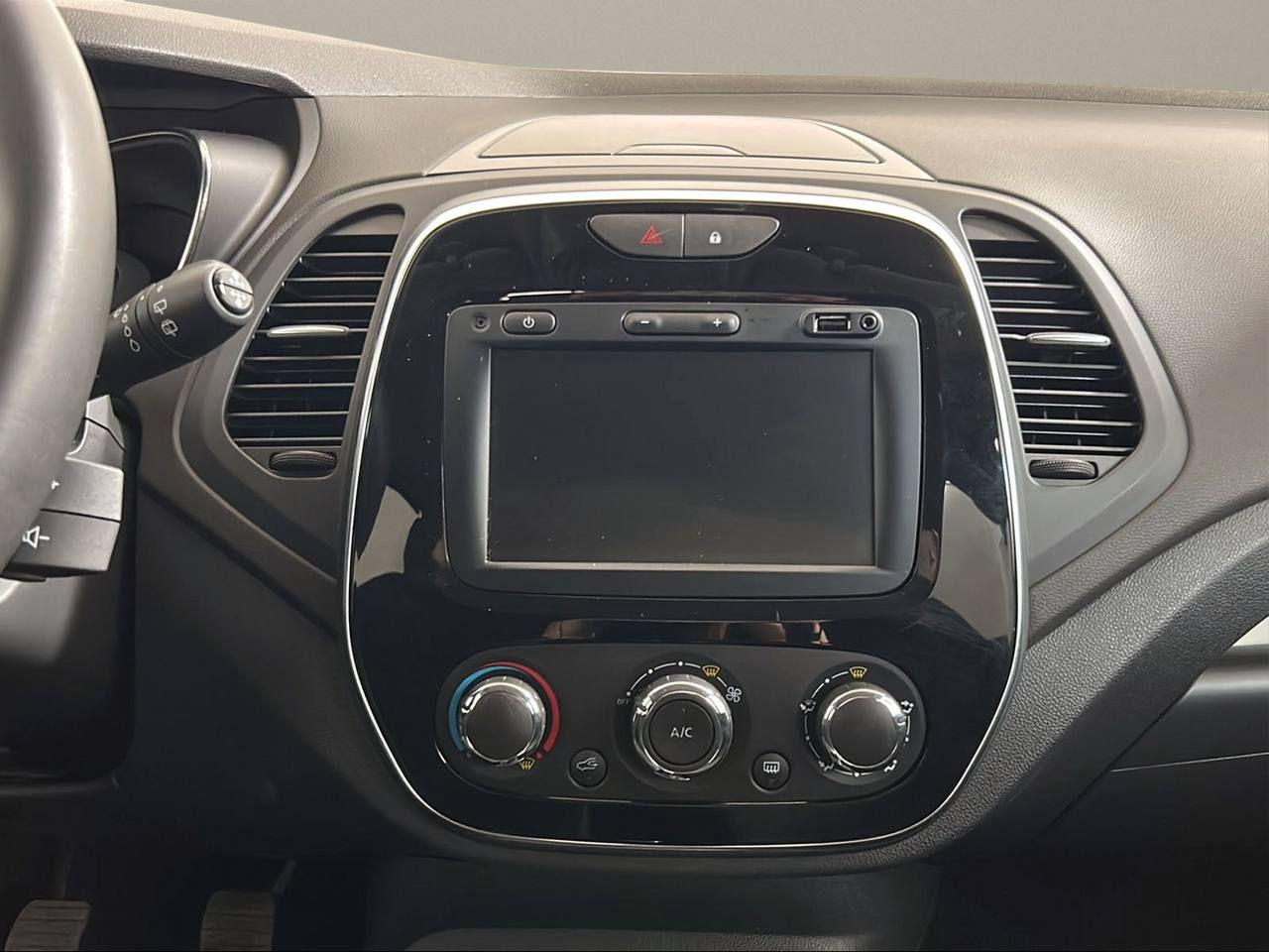 RENAULT Captur TCe 130 CV FAP Sport Edition - 20