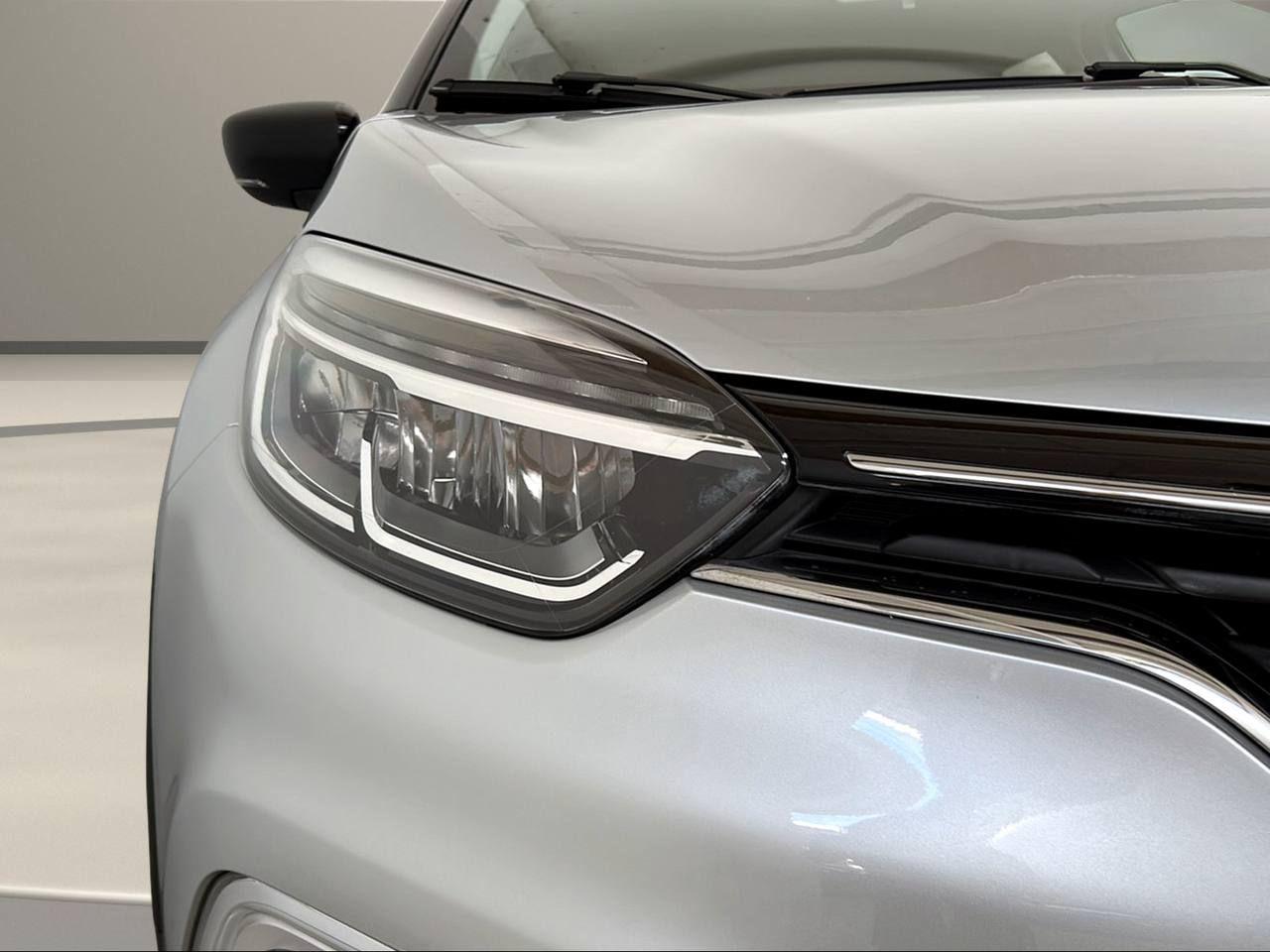 RENAULT Captur TCe 130 CV FAP Sport Edition - 33