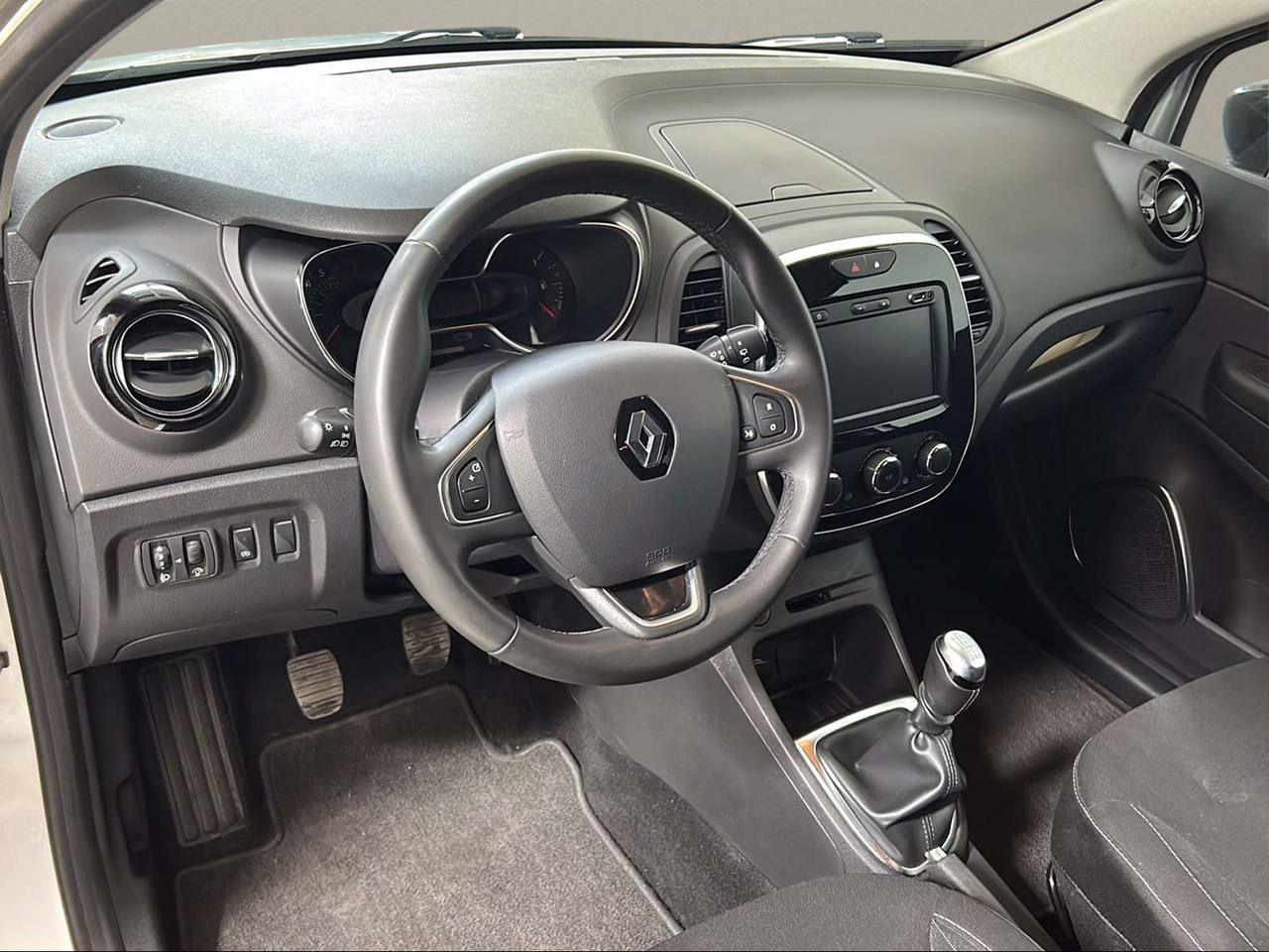 RENAULT Captur TCe 130 CV FAP Sport Edition - 19