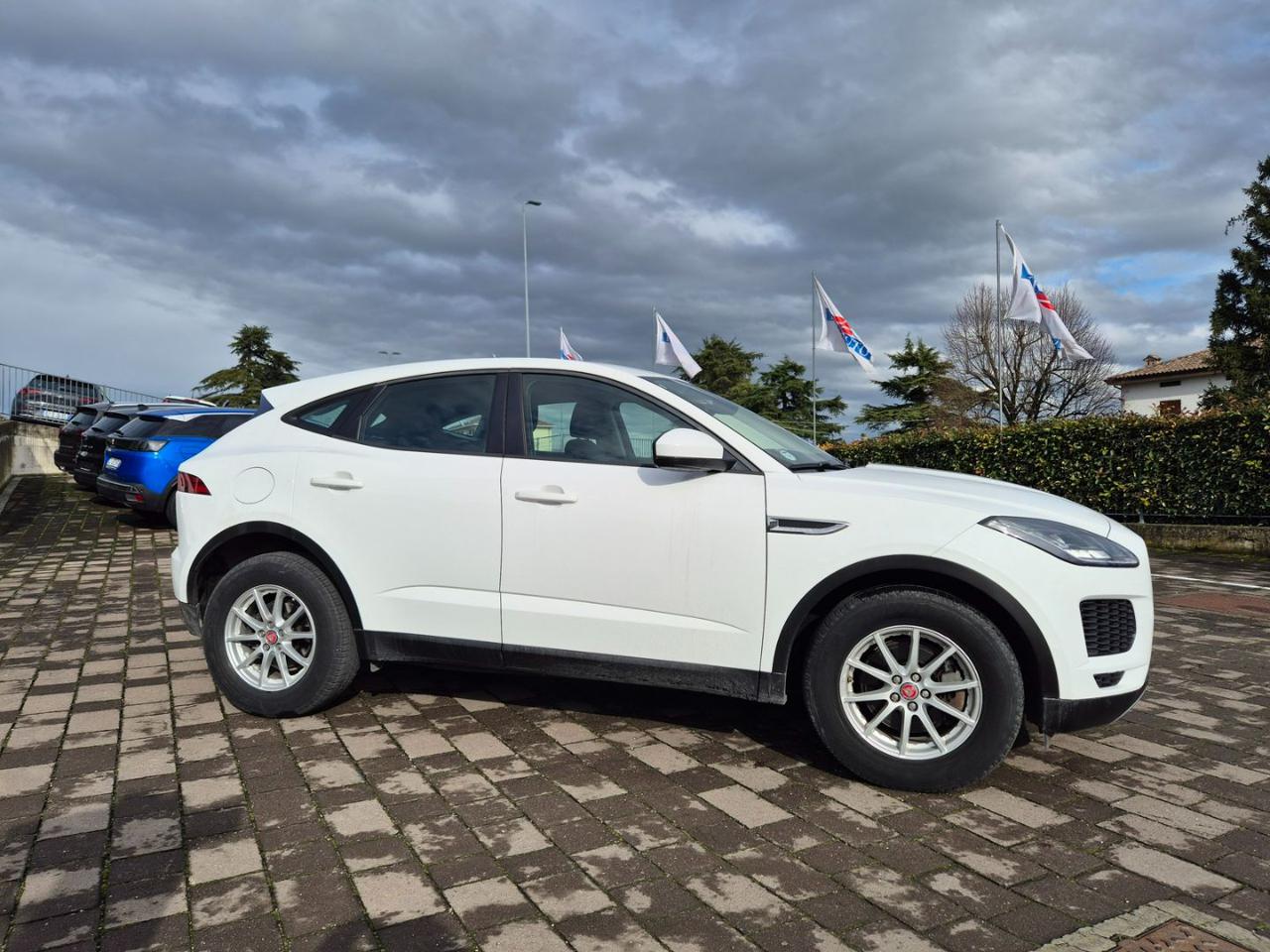 JAGUAR E-Pace 2.0D 150 CV AWD aut. - 6