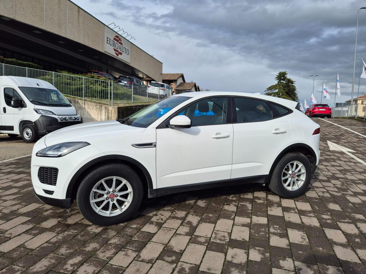 JAGUAR E-Pace 2.0D 150 CV AWD aut. - 3