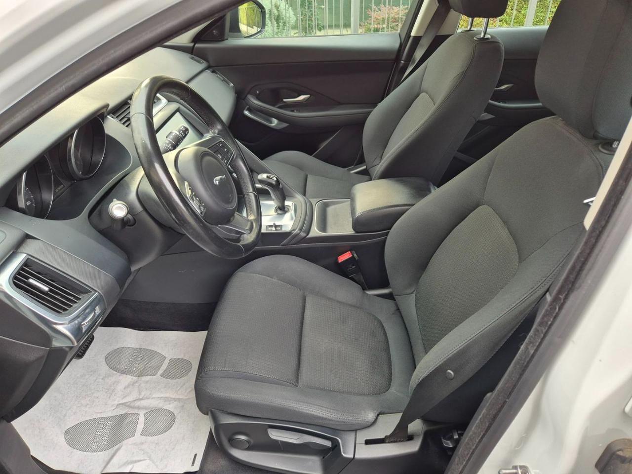 JAGUAR E-Pace 2.0D 150 CV AWD aut. - 9