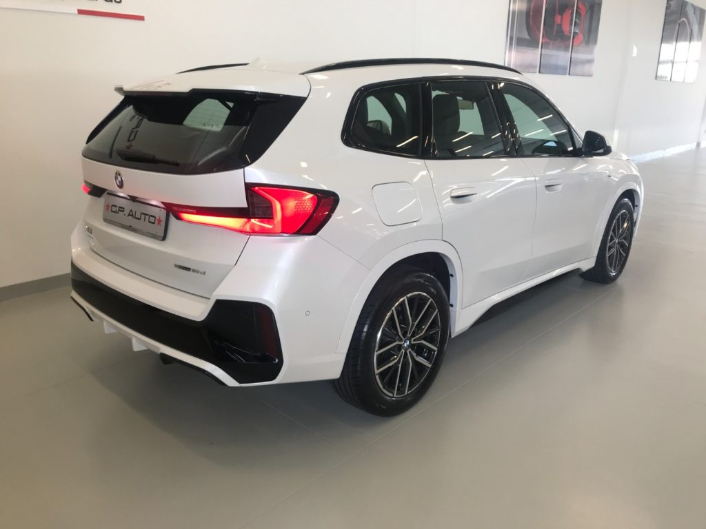 BMW X1 sDrive 18d Msport - 4