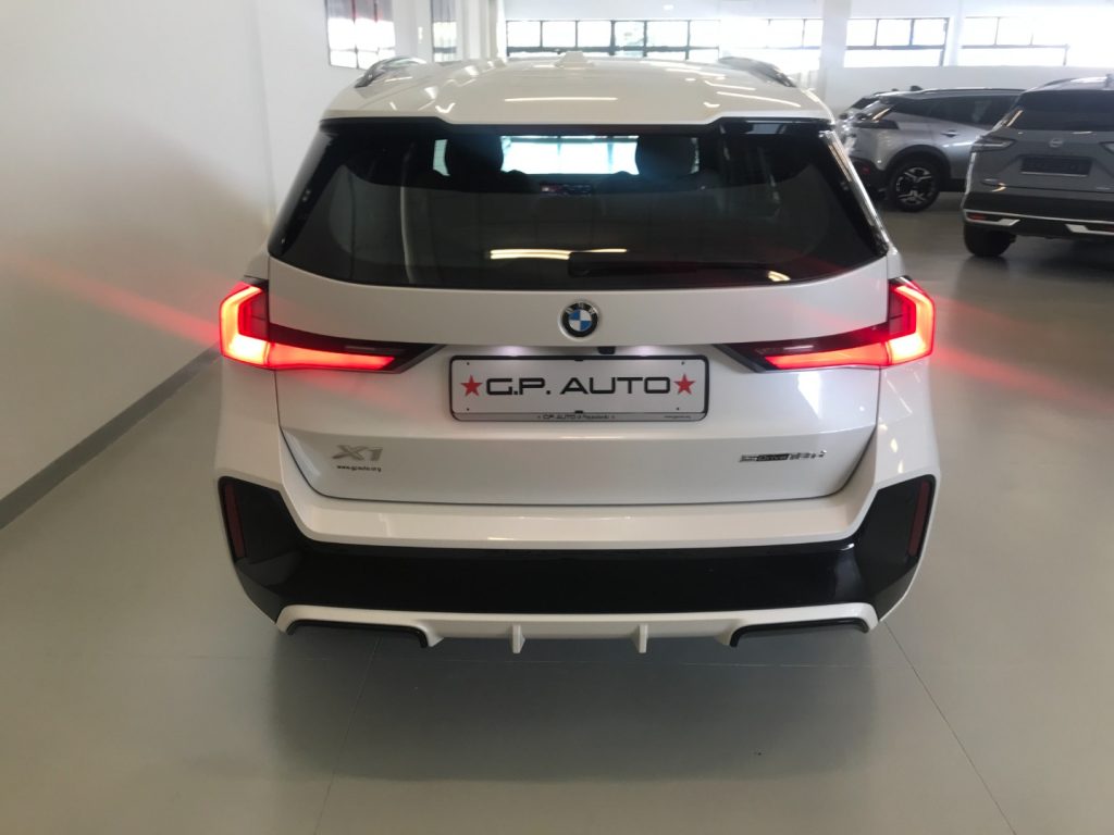 BMW X1 sDrive 18d Msport - 6