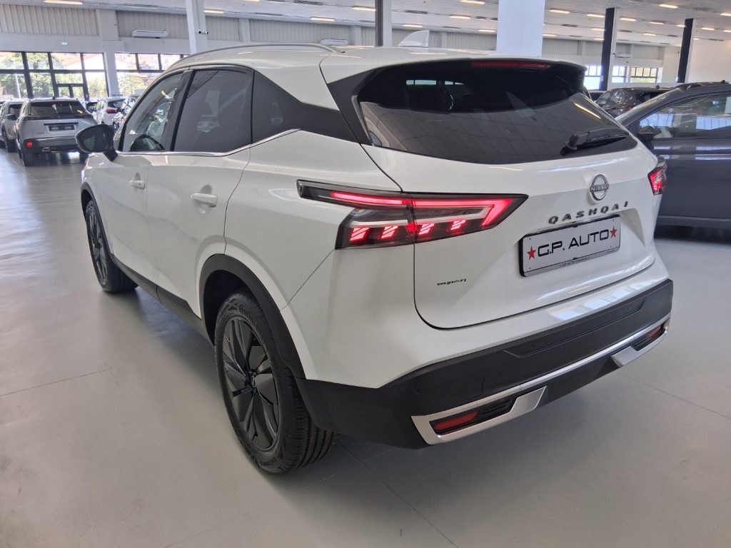 NISSAN Qashqai MHEV 158 CV Xtronic Tekna - 6