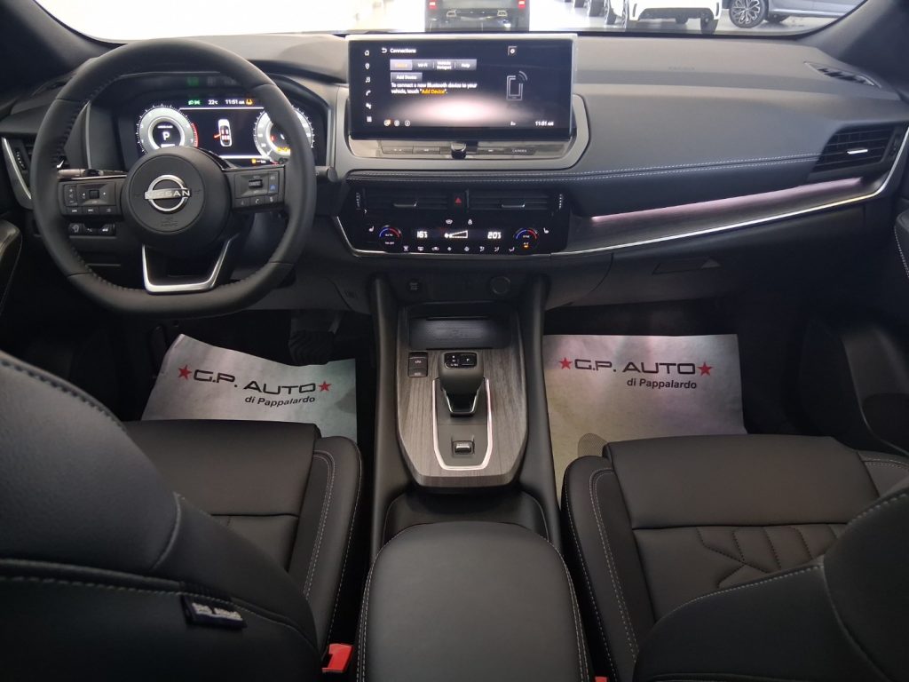 NISSAN Qashqai MHEV 158 CV Xtronic Tekna - 10