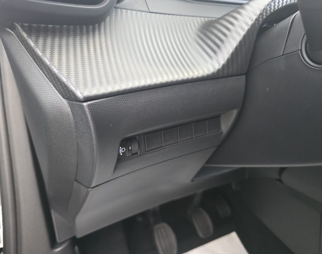 PEUGEOT 2008 PureTech 100 S&S Allure - 18