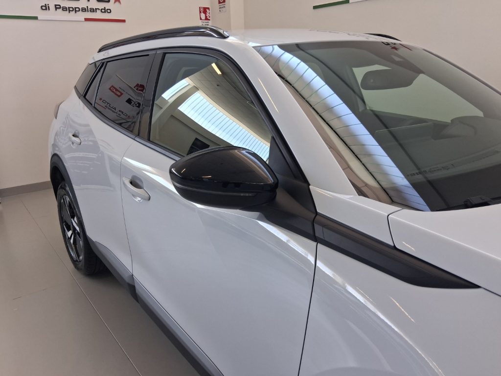 PEUGEOT 2008 PureTech 100 S&S Allure - 23