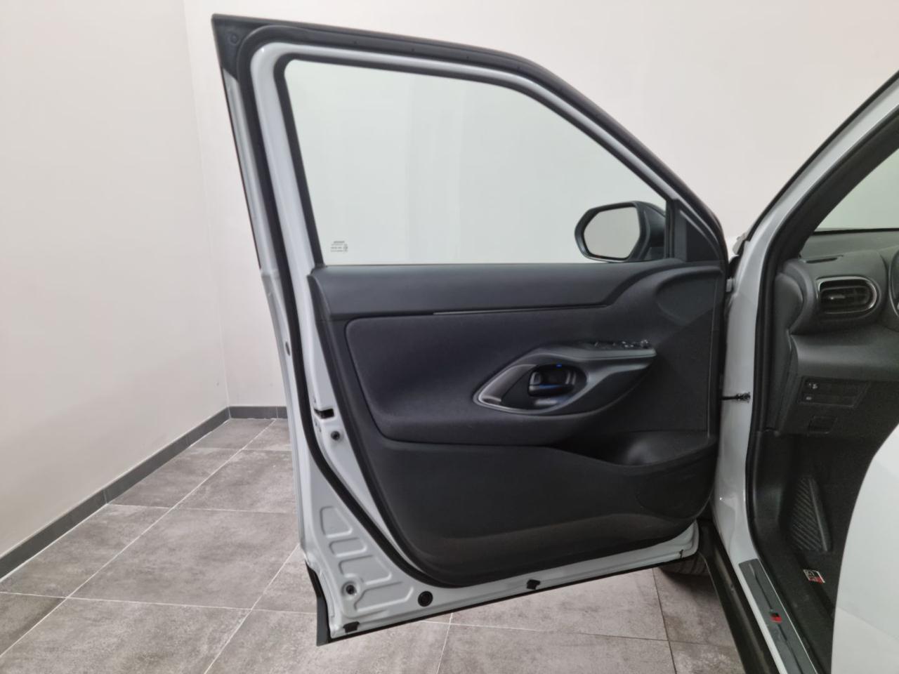 TOYOTA Yaris Cross 1.5 Hybrid 5p. E-CVT GR SPORT - 18