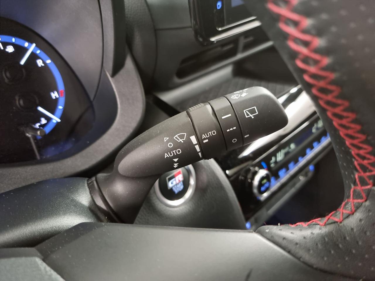 TOYOTA Yaris Cross 1.5 Hybrid 5p. E-CVT GR SPORT - 30