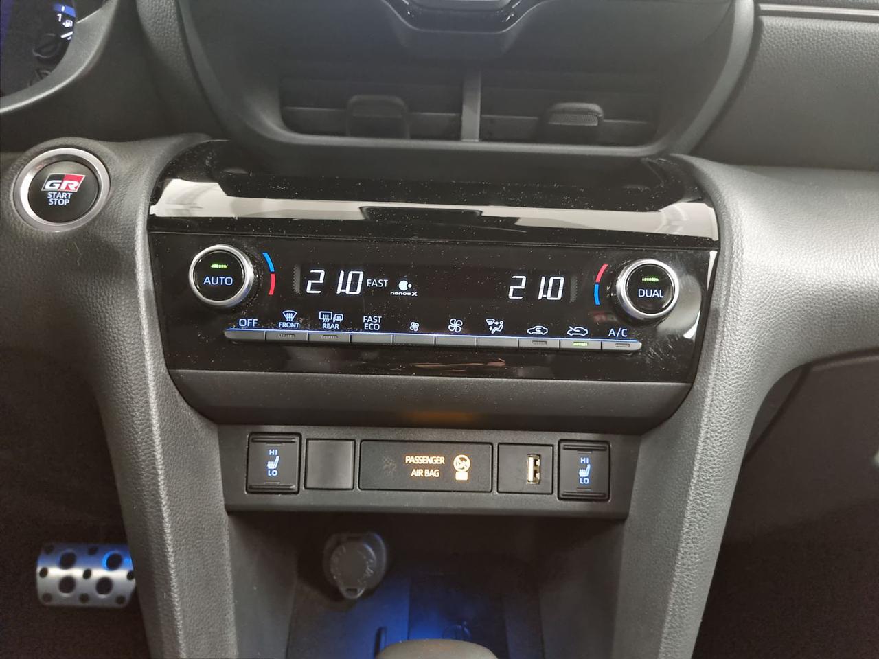 TOYOTA Yaris Cross 1.5 Hybrid 5p. E-CVT GR SPORT - 9