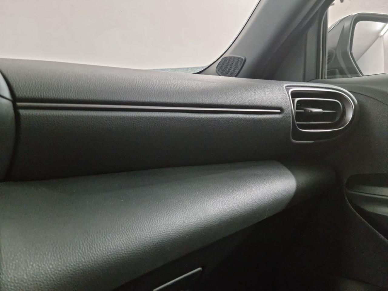 TOYOTA Yaris Cross 1.5 Hybrid 5p. E-CVT GR SPORT - 33