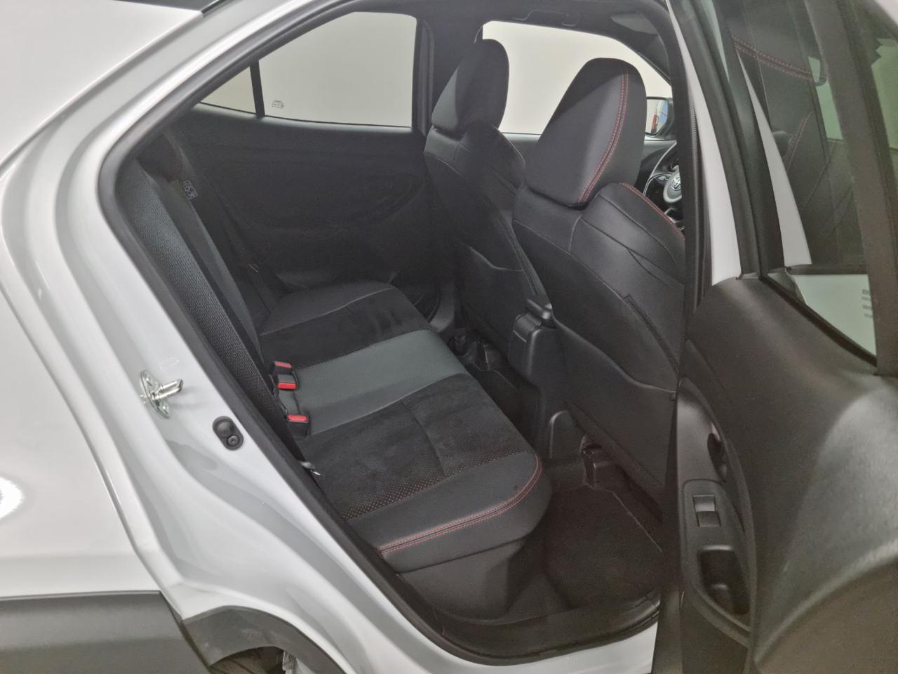 TOYOTA Yaris Cross 1.5 Hybrid 5p. E-CVT GR SPORT - 14