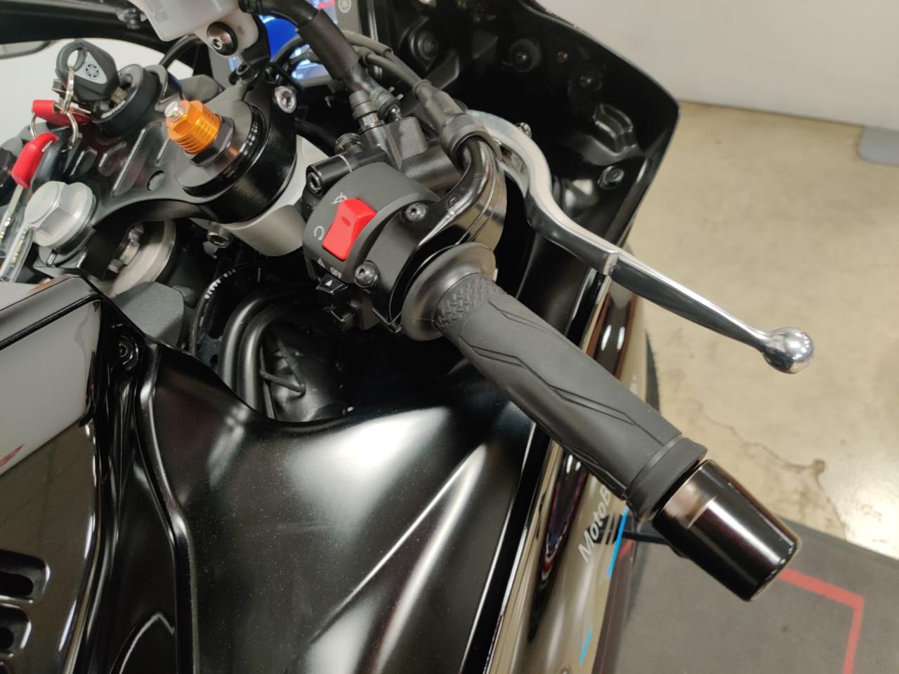 YAMAHA YZF 750 R7 BLACK DEP <35 KW - 11