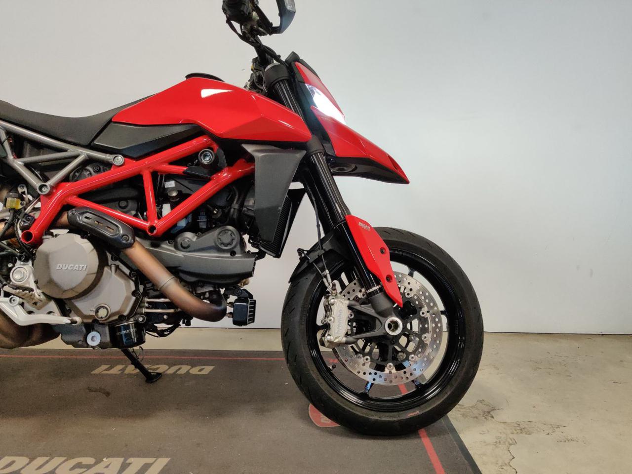 DUCATI Hypermotard 950 RED - 5