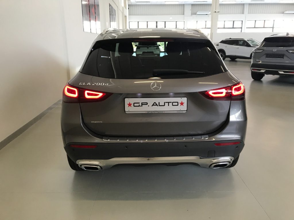 MERCEDES-BENZ GLA 200 d Automatic Sport Plus + Tetto - 5